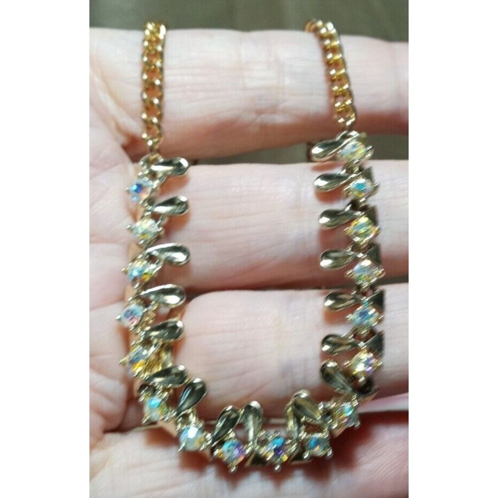 Vintage Stunning Gold Tone Aurora Borealis Crystal Necklace Beautiful Choker